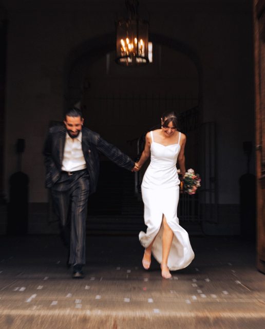 Mariage de M & K 🫶

Capturer ce qui compte vraiment : les regards complices, les souvenirs précieux, les sentiments partagées 

Vive émotion d’avoir été votre photographe de mariage ❤️

#photographer #mariage #photographemariage #rennes creativephotoshoot